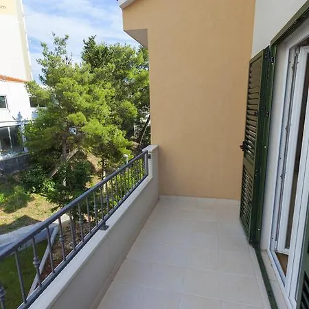 Meri - Puharic Guest house