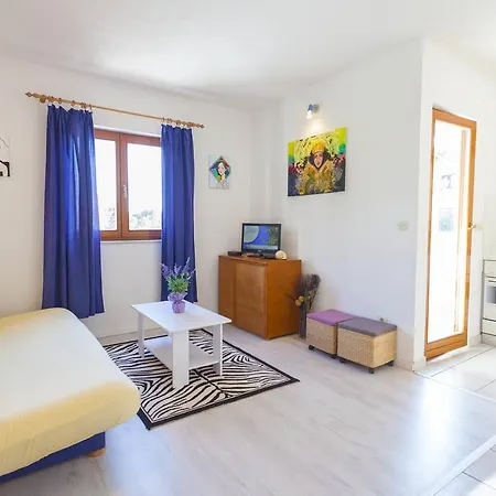 Meri - Puharic 게스트하우스 마카르스카