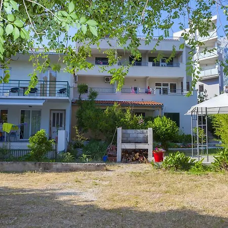 Meri - Puharic 게스트하우스 마카르스카