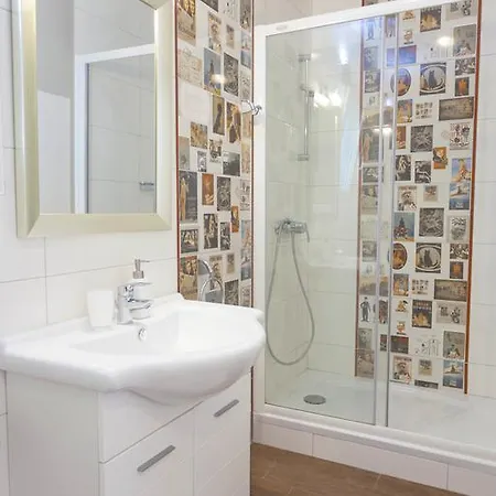 Meri - Puharic 3* 마카르스카